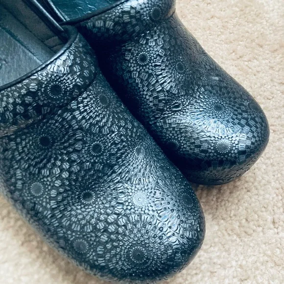 Black Floral Women’s Danskos - Picture 3 of 6